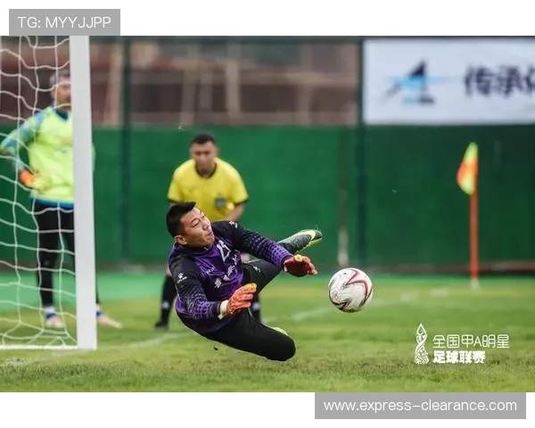 足球比赛直播辽篮精彩瞬间回顾与分析全方位解读赛事亮点与球员表现 足球比赛直播辽篮精彩瞬间回顾与分析全方位解读赛事亮点与球员表现